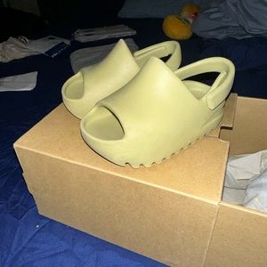Toddler yeezy slides straight out of Yeezy supply